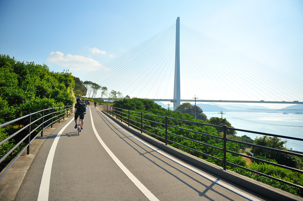 19a0dc50-f0e3-4921-bd26-f107af836a28.jpg Vue depuis la Shimanami Kaido