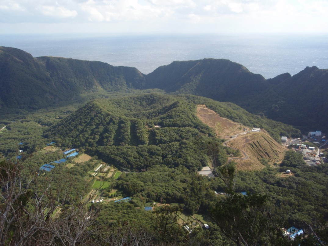 The Smallest Village In Japan On Aogashima The Lost Island 