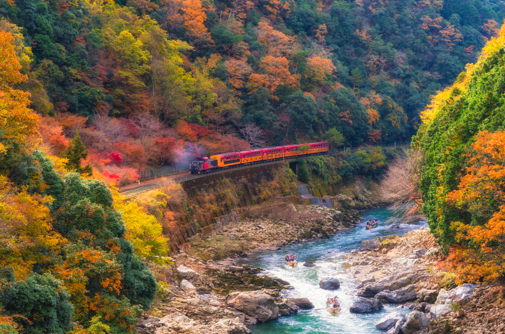 b8c6dfcf-f28b-46ce-aff0-3a1ececab41a.jpg Petit train touristique "torokko" de Sagano et descente de la rivière Hozu en bateau