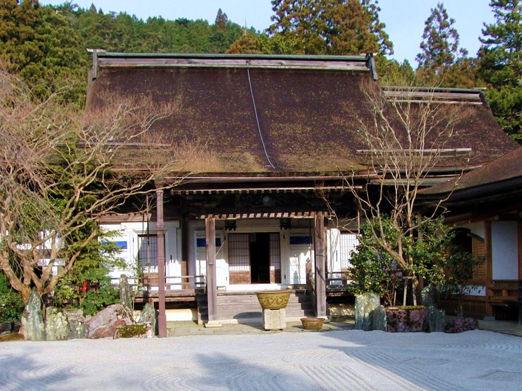 e20d9305-af9d-46a3-bc17-cc25023747ba.jpg