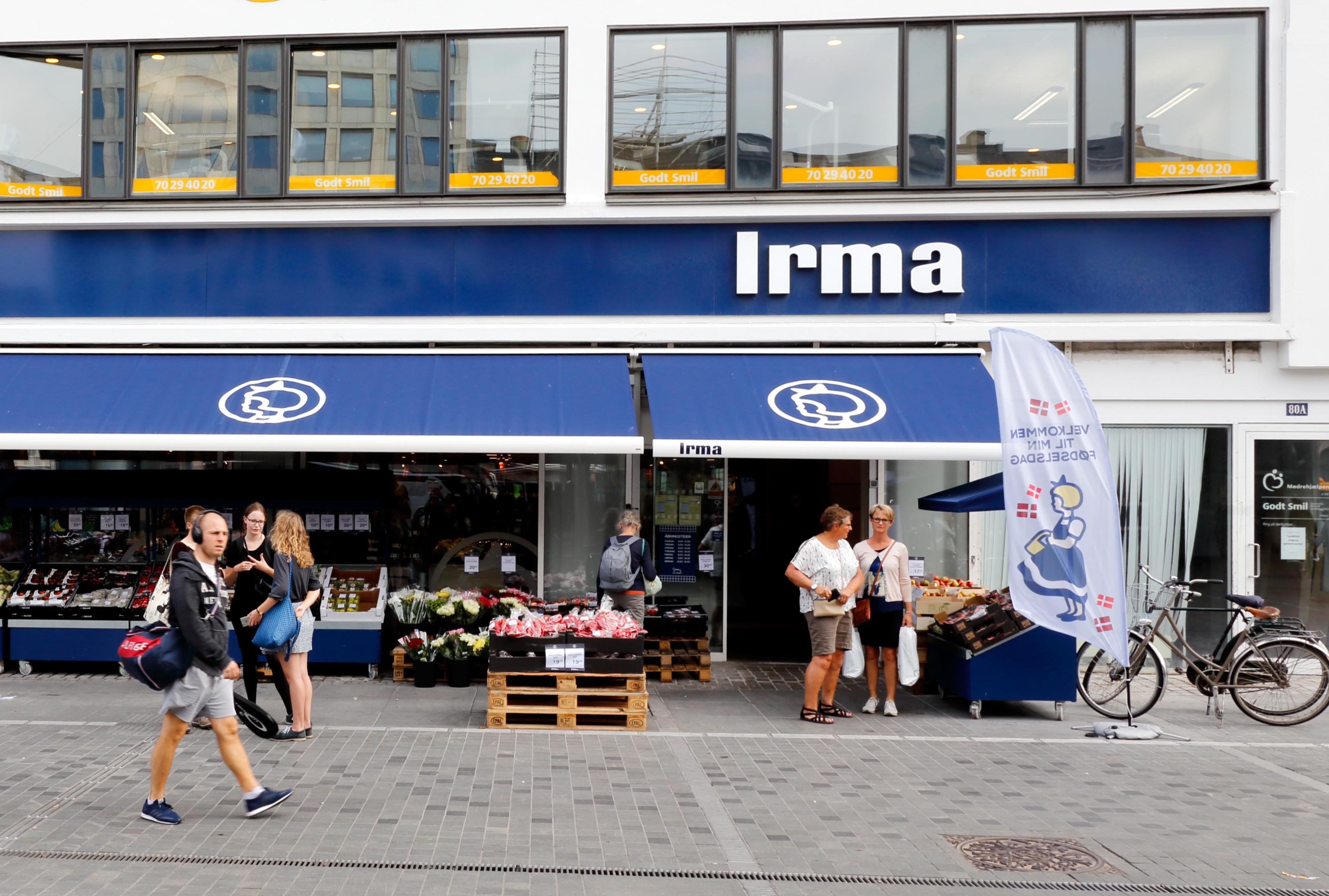 IRMA イヤマ　お店の看板 IRMA イヤマお店の看板