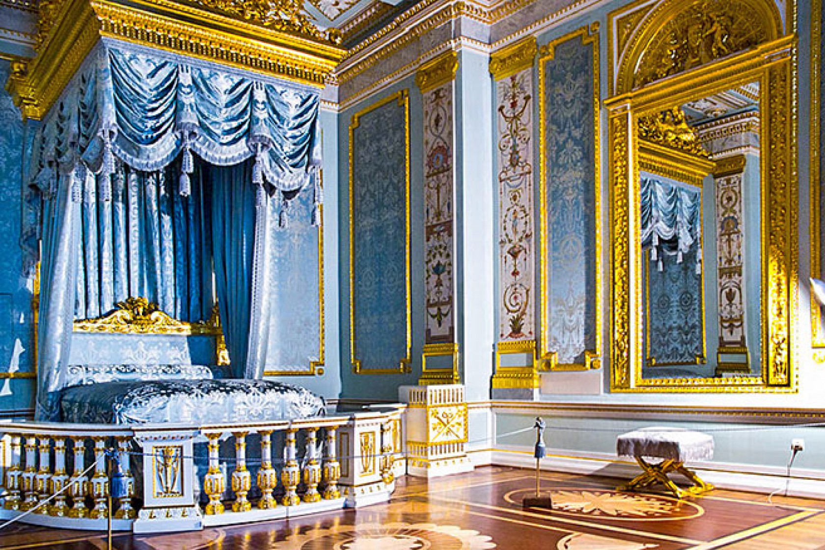 ペテルブルクから郊外へ ガッチナ宮殿