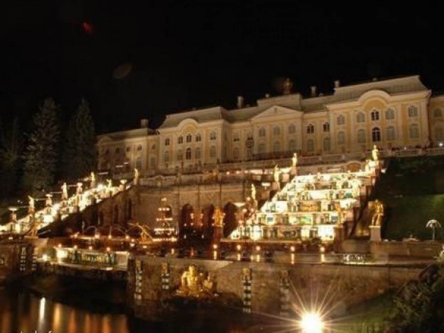 ロシア・町の紹介：ペトロドヴォレツ