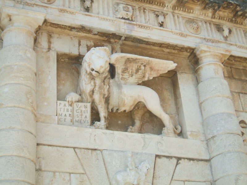 ザダル サン･マルコ 翼のあるライオン